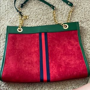 Chain shoulder bag!